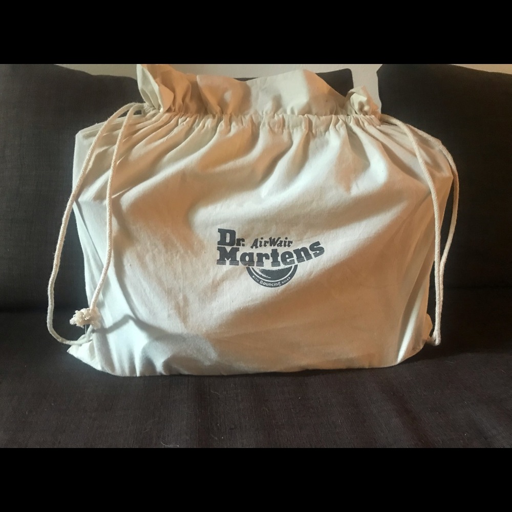 Dr. Martens gold bag - Picture 2 of 8